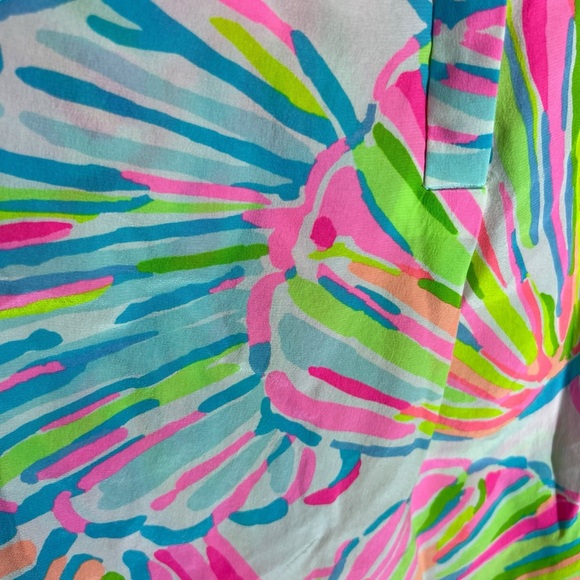 Lilly Pulitzer Stacey Shellabrate Sleeveless Silk Tank Blouse, Medium - Picture 3 of 8
